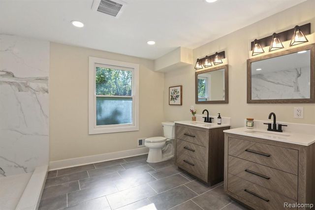 7381 Cathedral Drive, Bloomfield Hills, MI 48301