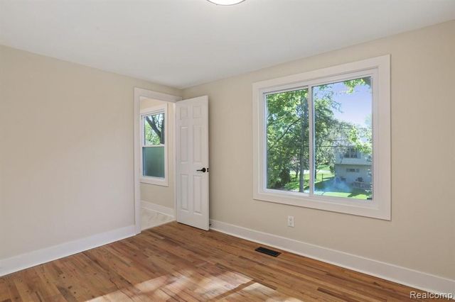 7381 Cathedral Drive, Bloomfield Hills, MI 48301