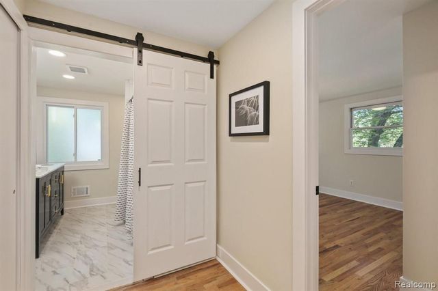 7381 Cathedral Drive, Bloomfield Hills, MI 48301