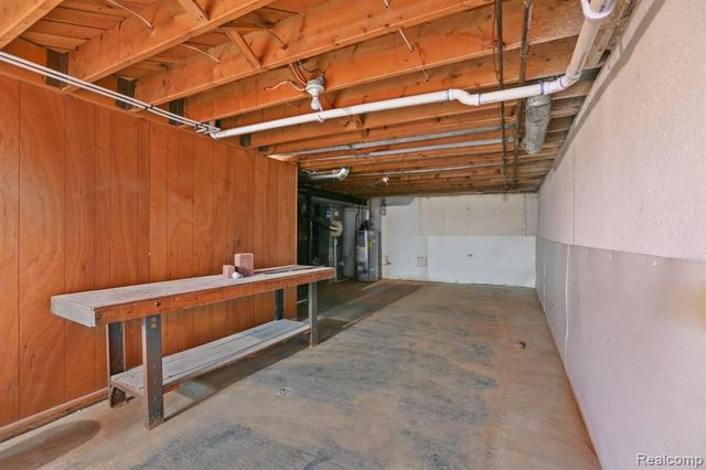 7381 Cathedral Drive, Bloomfield Hills, MI 48301