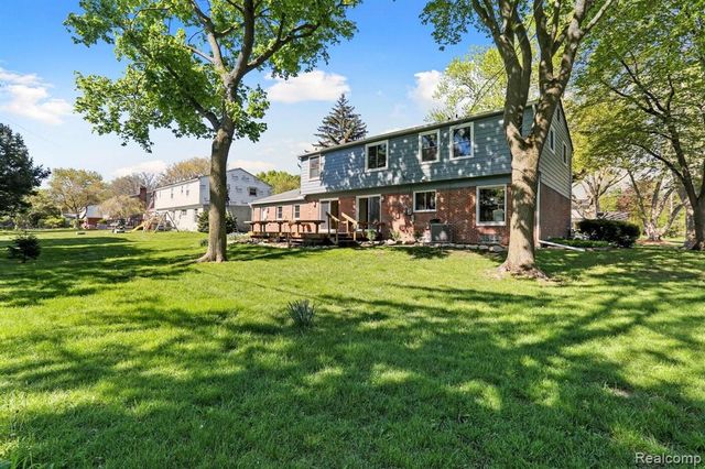 7381 Cathedral Drive, Bloomfield Hills, MI 48301