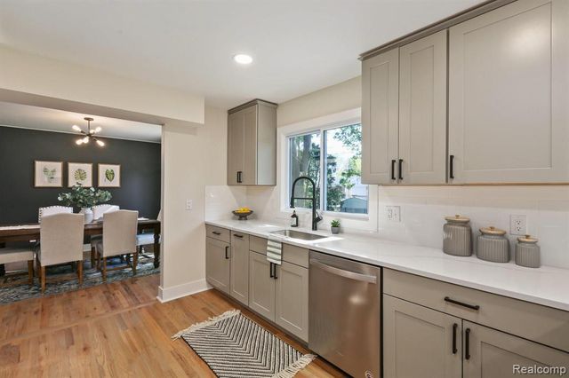 7381 Cathedral Drive, Bloomfield Hills, MI 48301