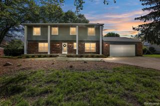 7381 Cathedral Drive, Bloomfield Hills, MI 48301