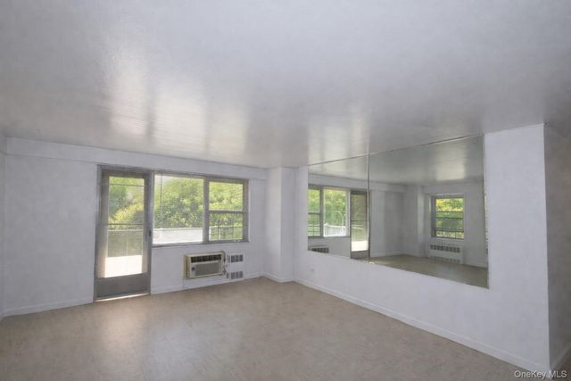 12399 Flatlands Avenue 4J, Brooklyn, NY 11207