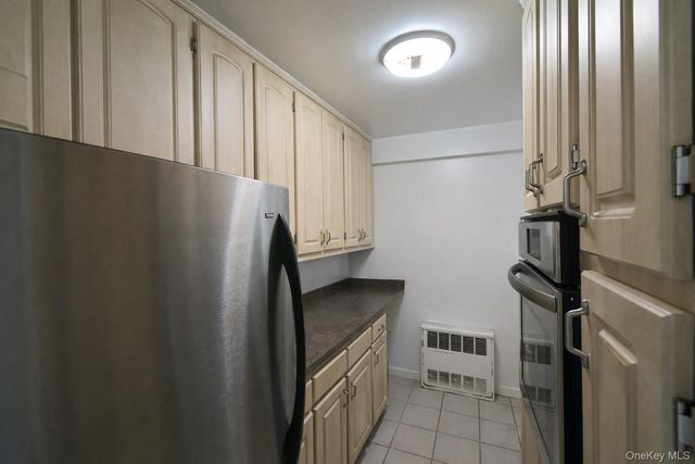 12399 Flatlands Avenue 4J, Brooklyn, NY 11207