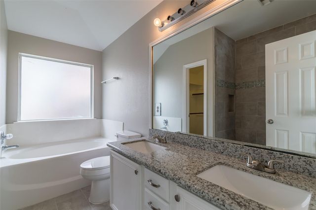 2209 Highland Crossing Drive, Conroe, TX 77304