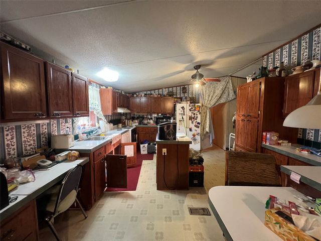 6868 State Highway 11, Sherman, TX 75090