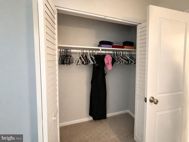 5 SOCIETY CT, Burlington, NJ 08016