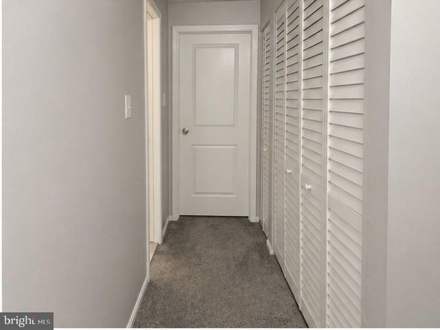 5 SOCIETY CT, Burlington, NJ 08016