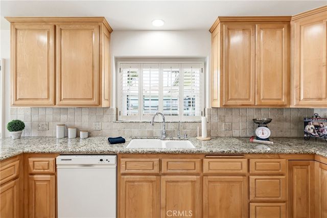 17038 California, Bellflower, CA 90706
