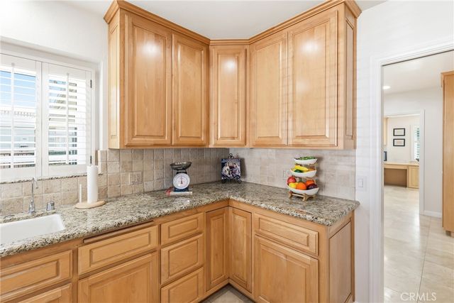 17038 California, Bellflower, CA 90706