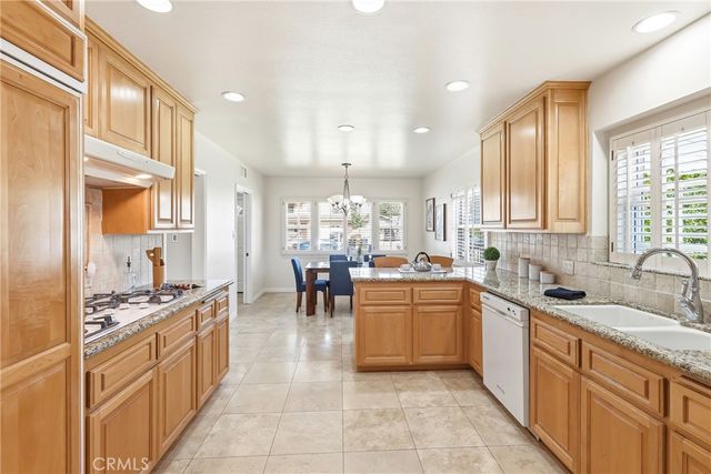 17038 California, Bellflower, CA 90706