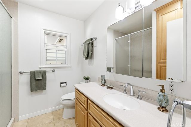 17038 California, Bellflower, CA 90706