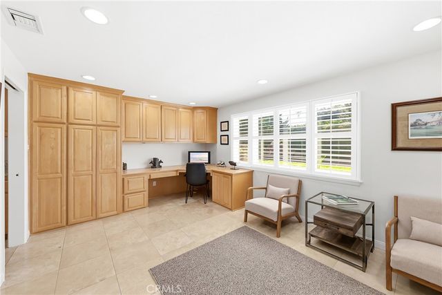 17038 California, Bellflower, CA 90706