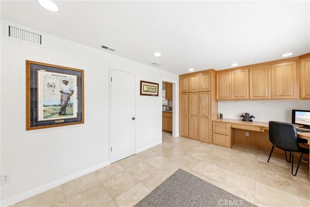 17038 California, Bellflower, CA 90706