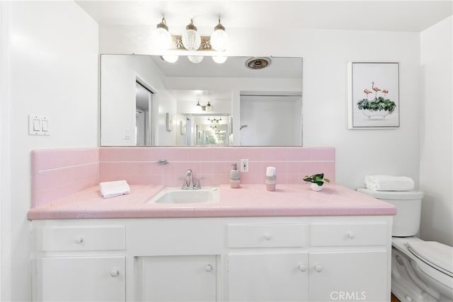 17038 California, Bellflower, CA 90706