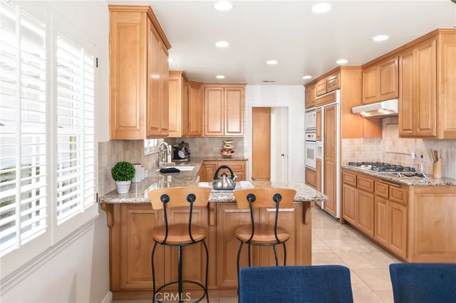 17038 California, Bellflower, CA 90706