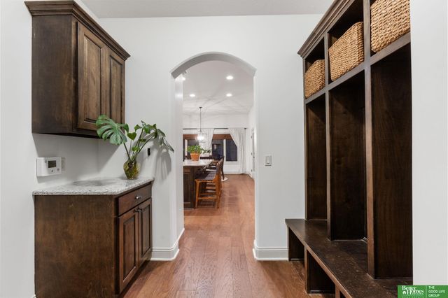 6907 S 201 Street, Gretna, NE 68028