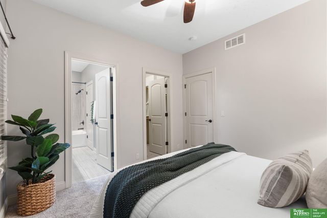 6907 S 201 Street, Gretna, NE 68028