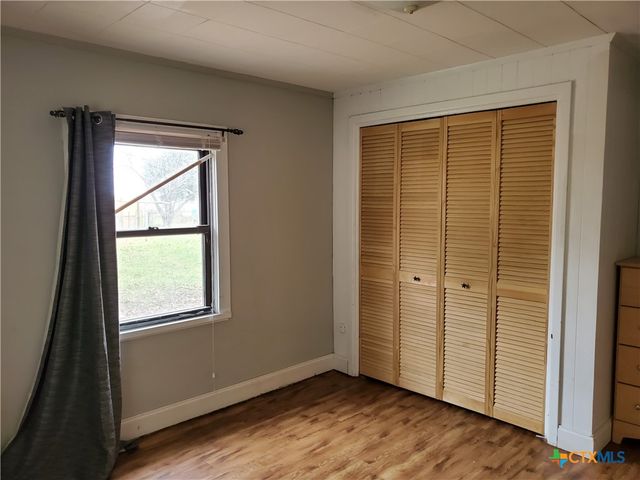 727 Fm 467, Seguin, TX 78155