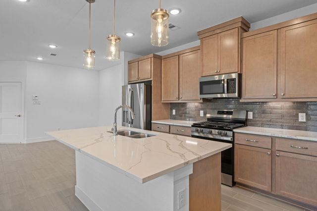 5246 Big Dipper Drive, Iowa Colony, TX 77583