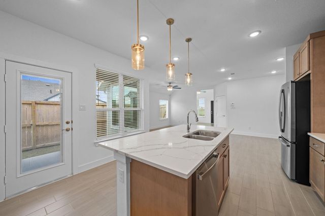 5246 Big Dipper Drive, Iowa Colony, TX 77583