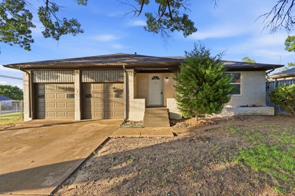 2306 Greenland Drive, Dallas, TX 75228