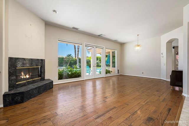 31 Sherwood Road, Rancho Mirage, CA 92270