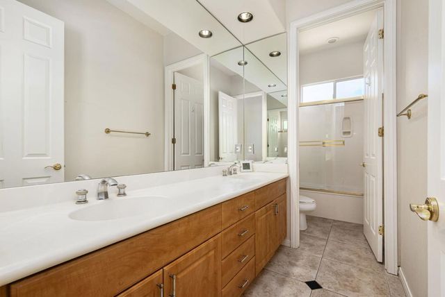 31 Sherwood Road, Rancho Mirage, CA 92270