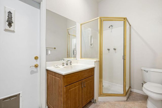 31 Sherwood Road, Rancho Mirage, CA 92270
