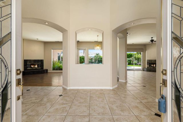 31 Sherwood Road, Rancho Mirage, CA 92270