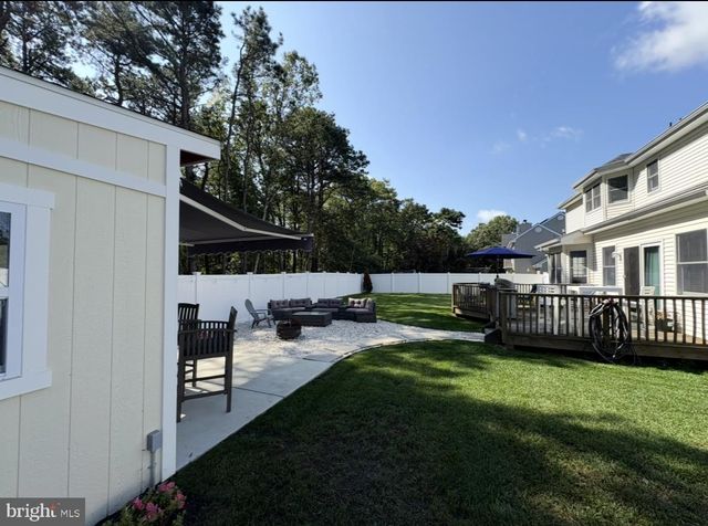 310 WINDING OAK TRAIL, Manahawkin, NJ 08050