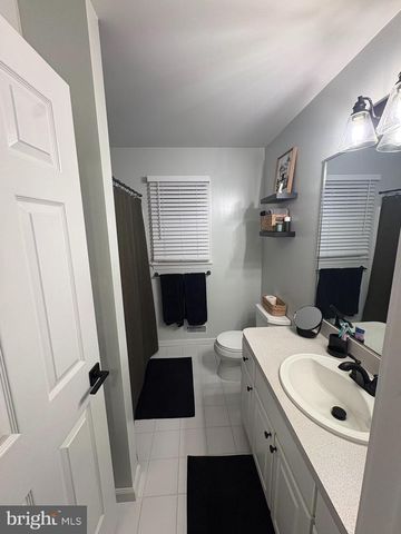 310 WINDING OAK TRAIL, Manahawkin, NJ 08050