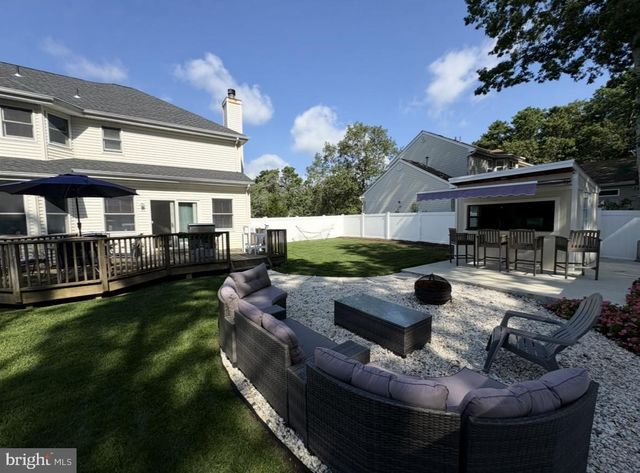 310 WINDING OAK TRAIL, Manahawkin, NJ 08050