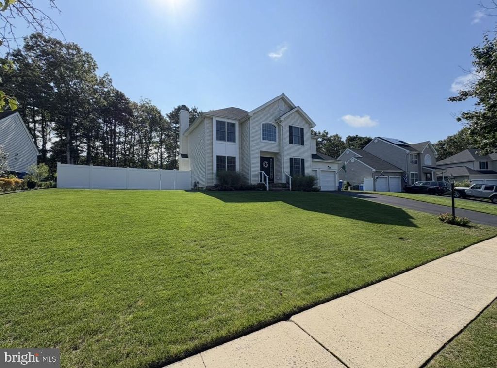 310 WINDING OAK TRAIL, Manahawkin, NJ 08050