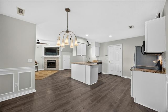 820 Peachtree Drive, Fayetteville, AR 72703