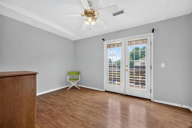 820 Peachtree Drive, Fayetteville, AR 72703