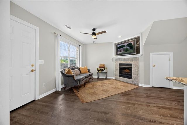 820 Peachtree Drive, Fayetteville, AR 72703