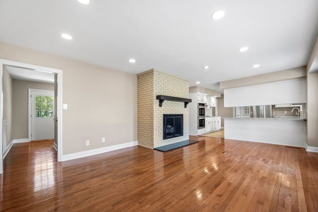 906 COUNTRY CLUB DRIVE, Tullahoma, TN 37388