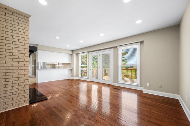 906 COUNTRY CLUB DRIVE, Tullahoma, TN 37388