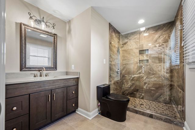 906 COUNTRY CLUB DRIVE, Tullahoma, TN 37388