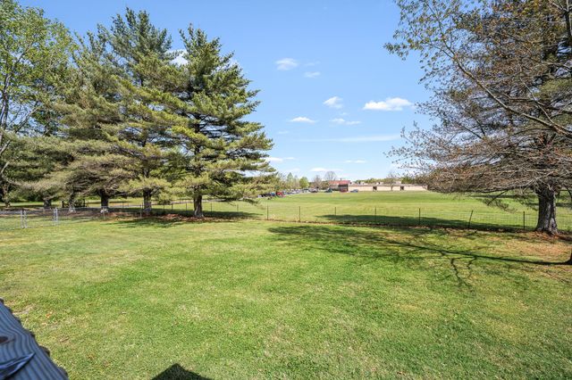 906 COUNTRY CLUB DRIVE, Tullahoma, TN 37388