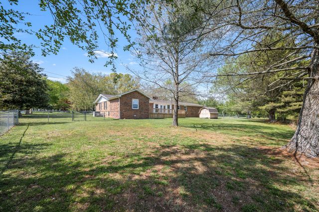 906 COUNTRY CLUB DRIVE, Tullahoma, TN 37388