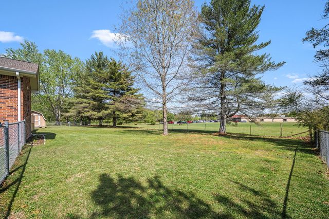906 COUNTRY CLUB DRIVE, Tullahoma, TN 37388