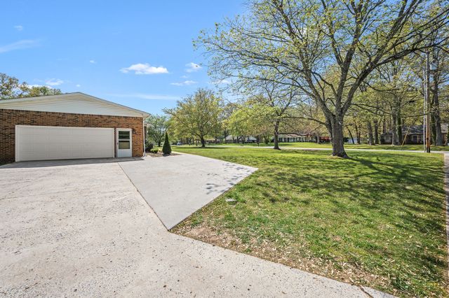 906 COUNTRY CLUB DRIVE, Tullahoma, TN 37388