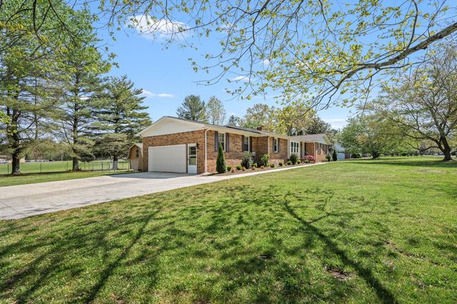 906 COUNTRY CLUB DRIVE, Tullahoma, TN 37388