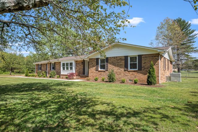 906 COUNTRY CLUB DRIVE, Tullahoma, TN 37388