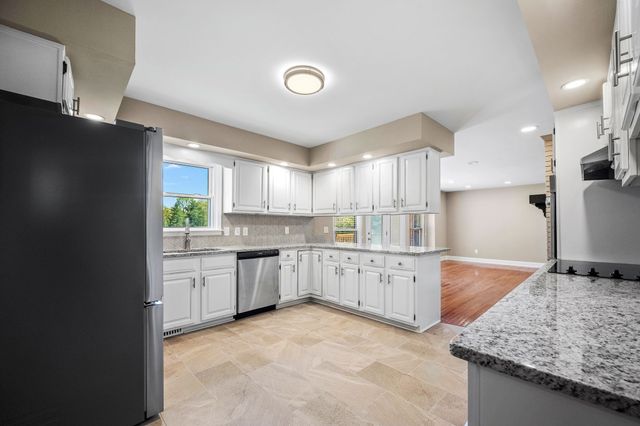 906 COUNTRY CLUB DRIVE, Tullahoma, TN 37388