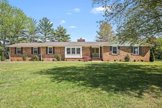 906 COUNTRY CLUB DRIVE, Tullahoma, TN 37388