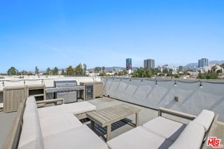 1243 N Gower Street, Los Angeles, CA 90038